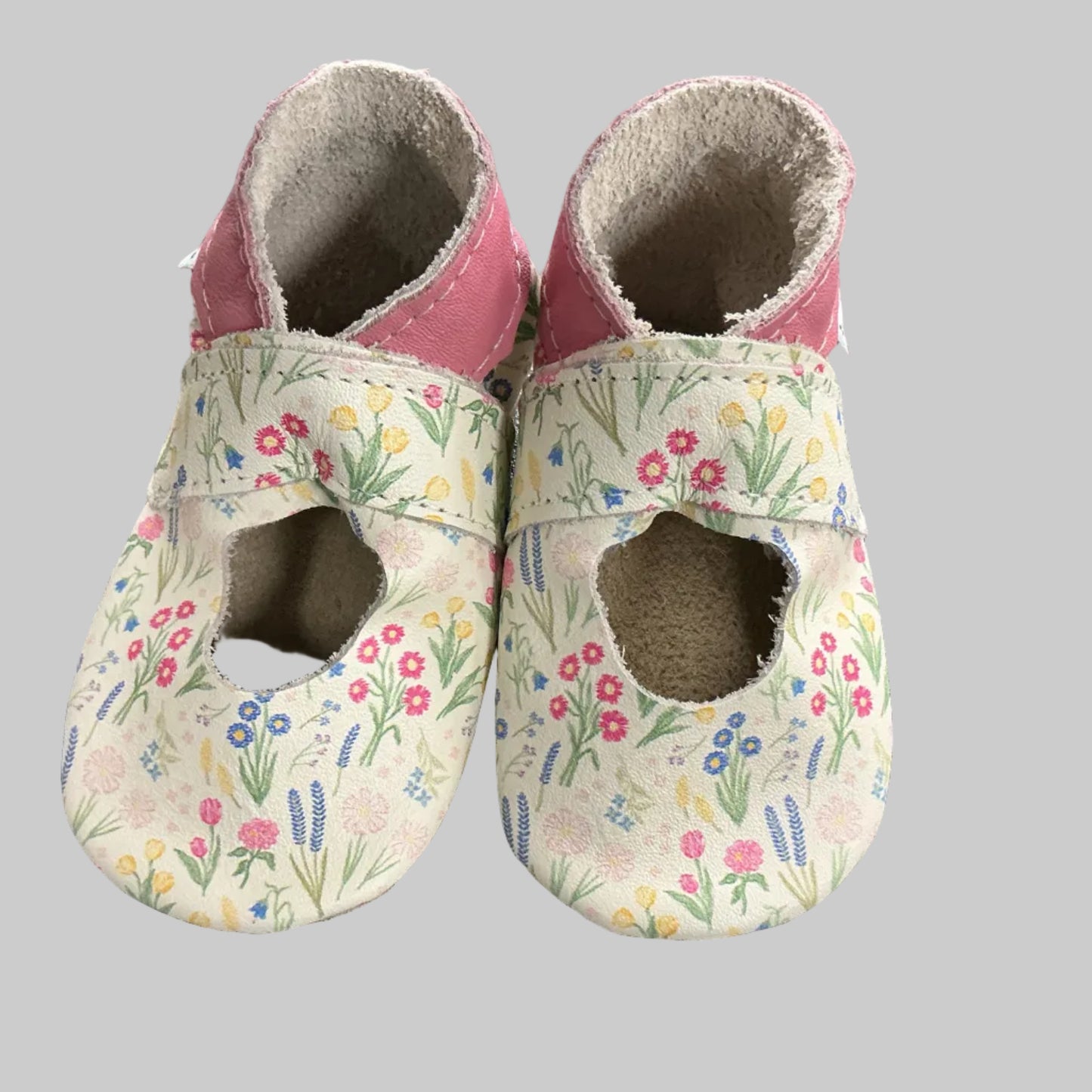 Petal Mary Jane barefoot baby shoes