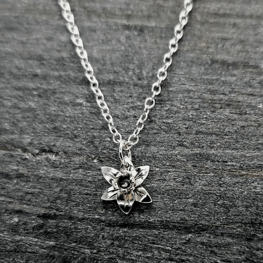 Daffodil necklace