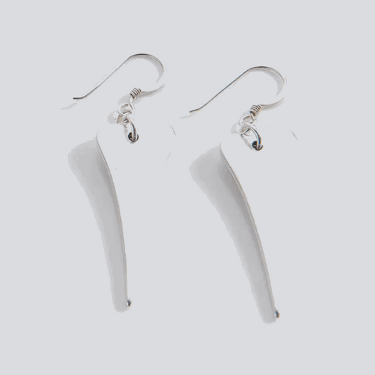 Elongated heart earrings 