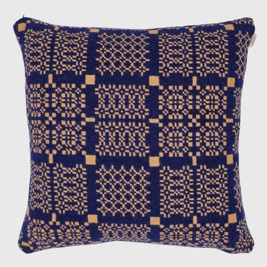 Gardd Dylan cushion