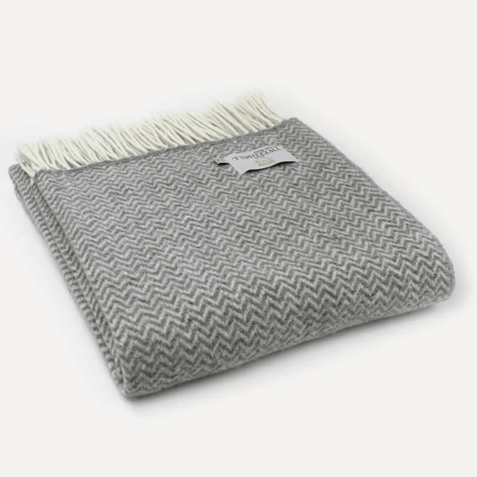 Grey spiked wave pure new wool throw