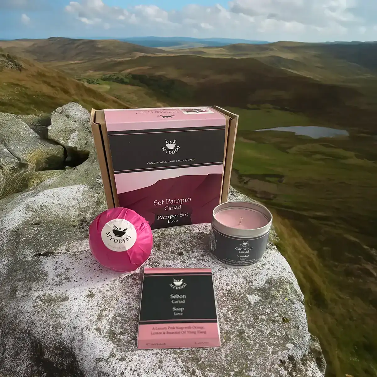 Cariad gift box