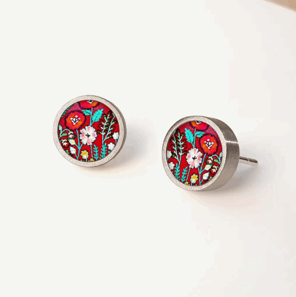 Red floral Ceramic round stud earrings