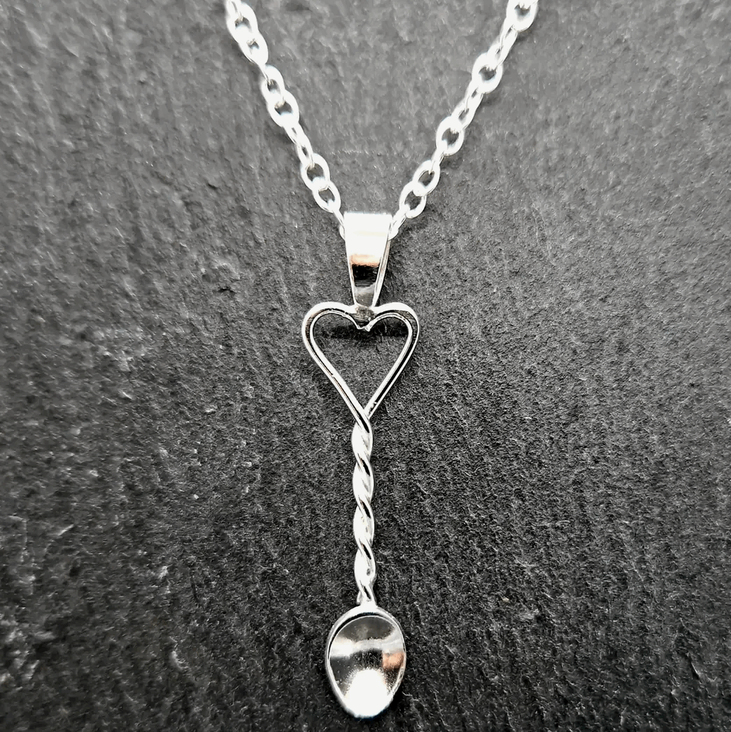 Single heart lovespoon necklace