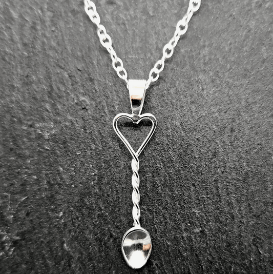 Single heart lovespoon necklace