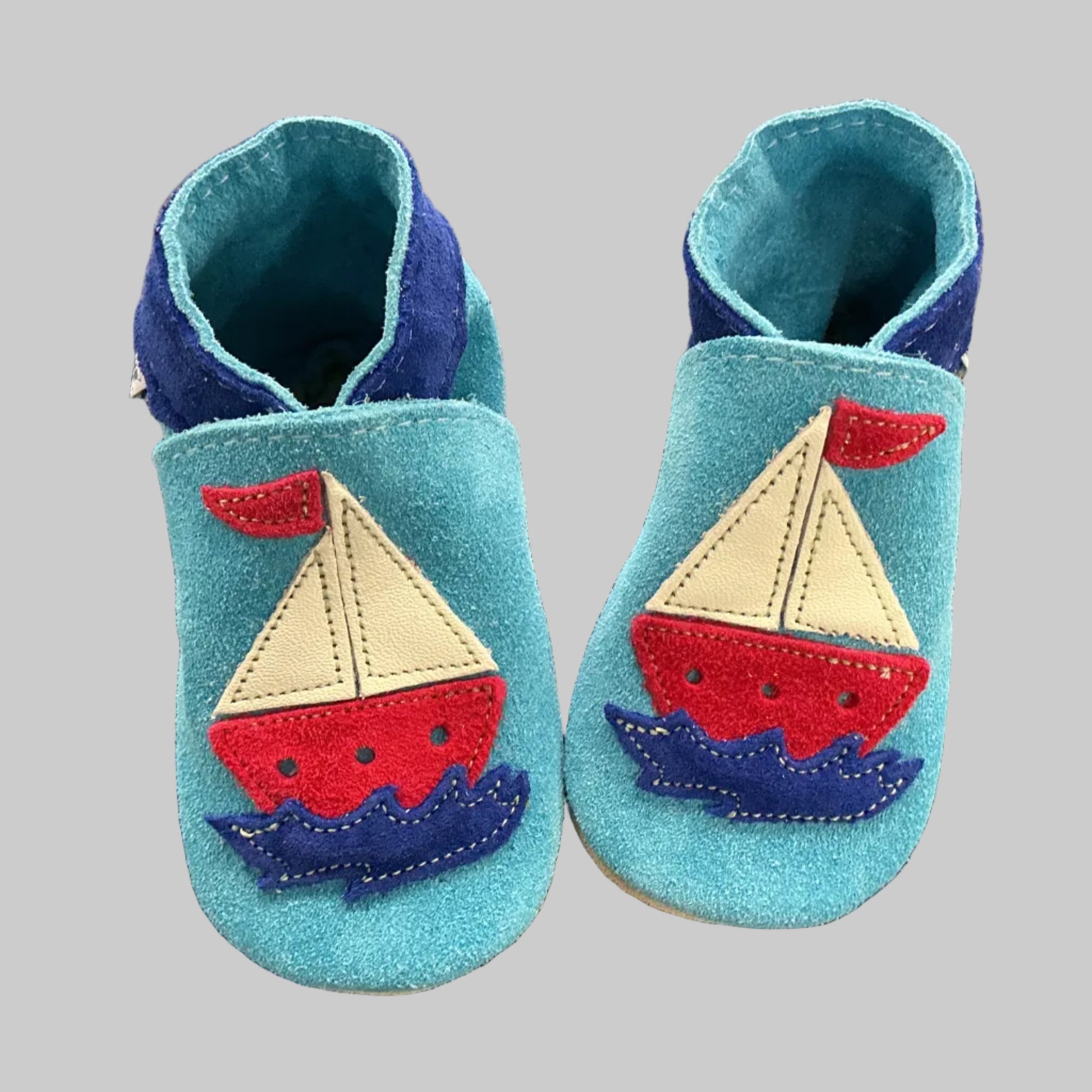 Suede sail boat baby shoes