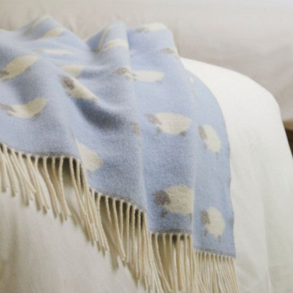 Unfolded sheep design merino lambswool baby blanket